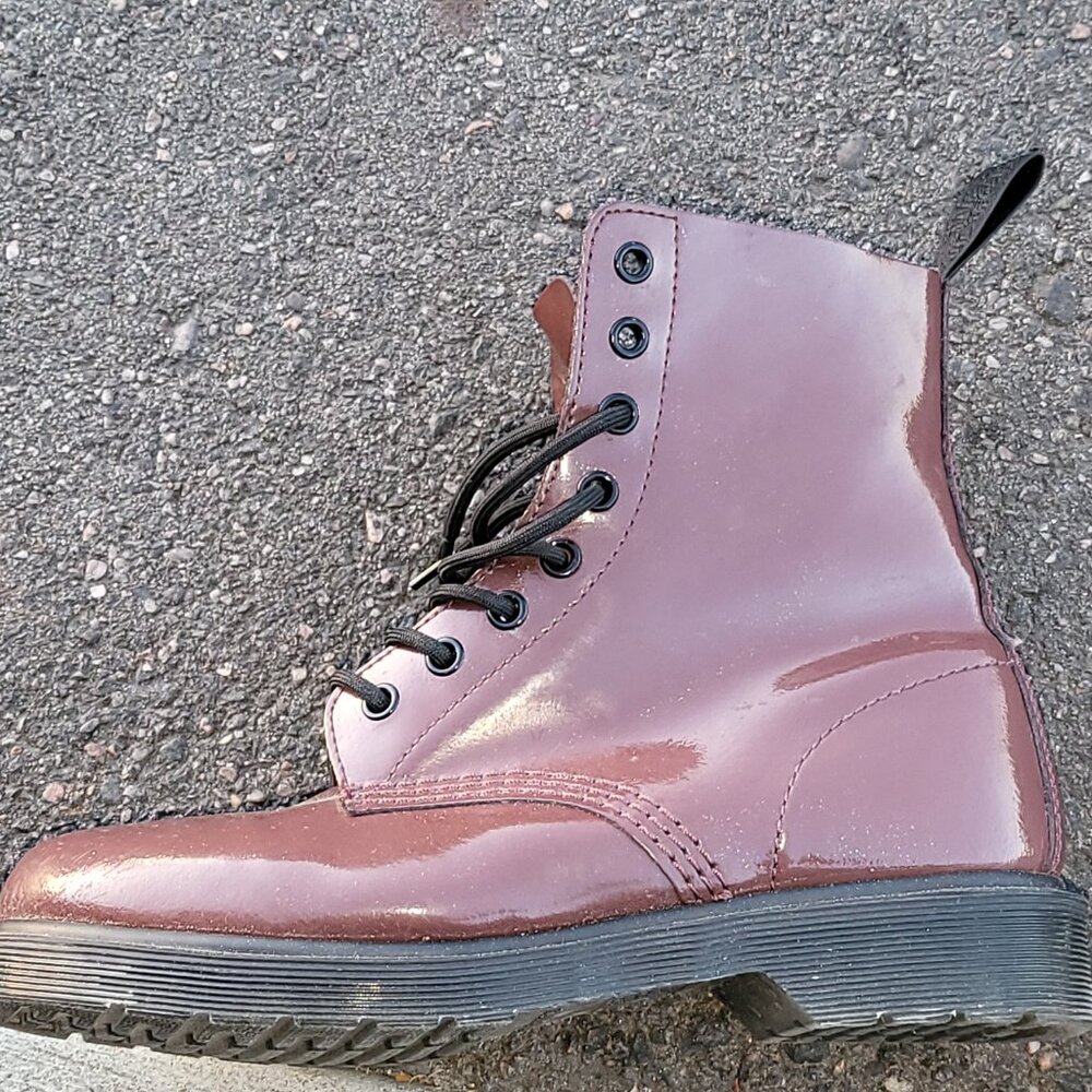 DR.MARTENS BRAND NEW 8 EYE LIMITED EDITION SPARKLE COMBAT BOOTS. - Picture 8 of 14